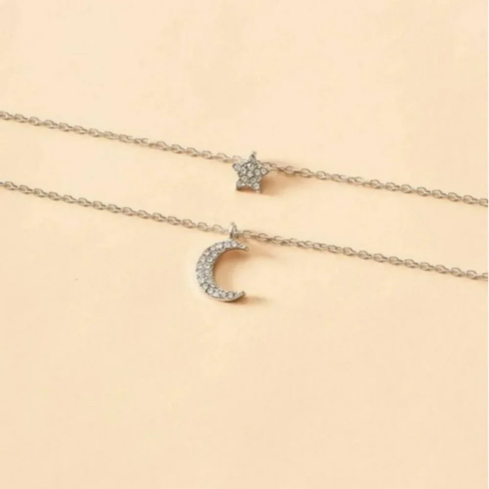 *Willie* Moon and Star Layered Necklace - Picture 2 of 4